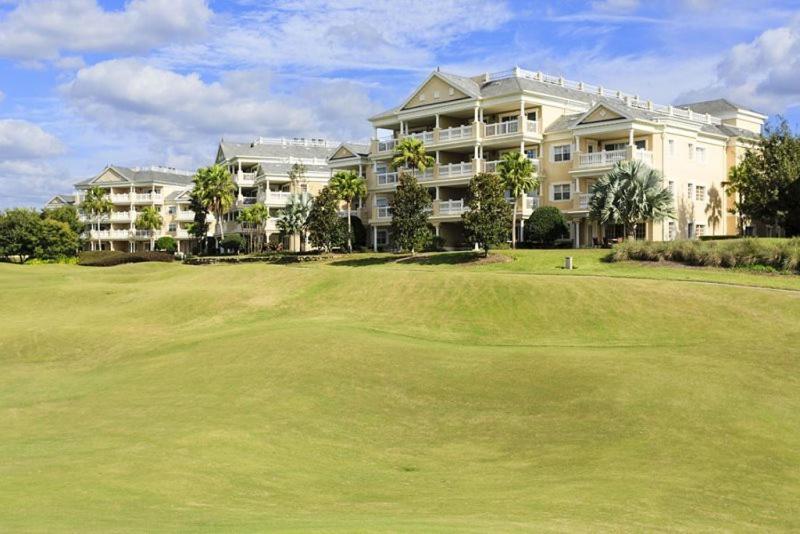 Popular attractions Area Nearby Property